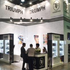 Выставочный стенд компании Triumph Cosmetics