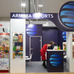 Выставочный стенд компании Armata Imports